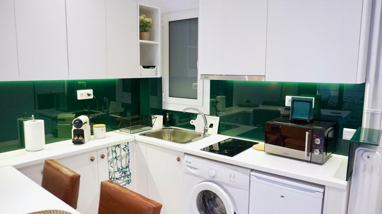 Industrial Style Studio In Athènes Extérieur photo